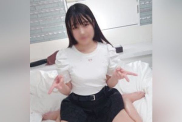 [FC2-PPV-4704532] [First shoot] I want to try something naughty that my friend told me about. I unexpectedly ejaculated during a lovey-dovey sex session with a pure 20-year-old and her sensitive body. I came inside her twice.