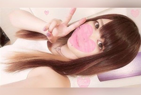 [FC2-PPV-954692] “A Bewitching Beauty with Cute Eyes: A Challenging First Experience with a Kikuchi Ami Lookalike! Her First Public Nude Pantyhose Play Leaves Her Soaked and Sensitive”