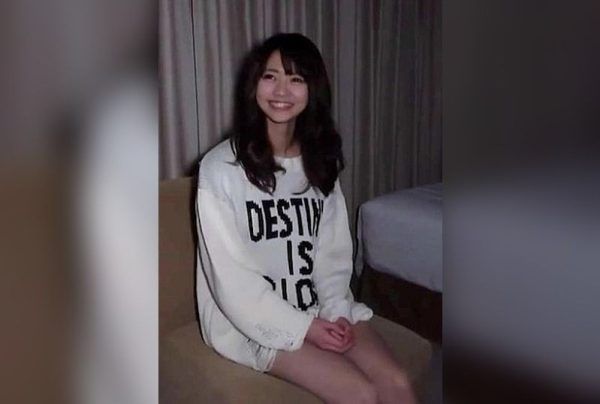 [FC2-PPV-4792677] A video of an 18-year-old cheerleader as cute as an idol, who continues to move her hips while climaxing inside her well-toned, fair-skinned, slender body.