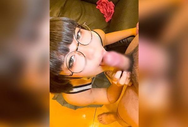 [FC2-PPV-4838889] Impish Glasses Beauty Bareback Fucked in Uniform
