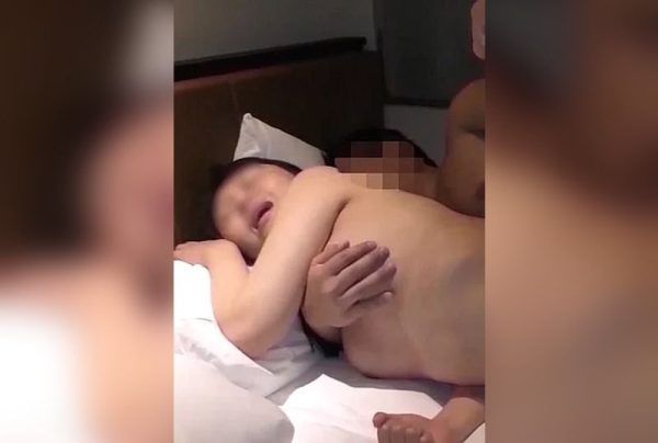 [FC2-PPV-4861053] 34-Year-Old Wife Ravaged Even at Night. 2 Years Since Last Stranger’s Cock, It Feels So Good She Wants It Again and Again.